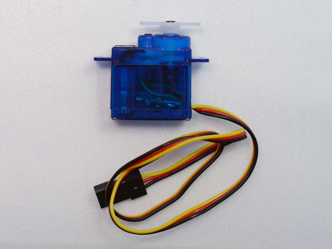 Hitec HS-55 servo