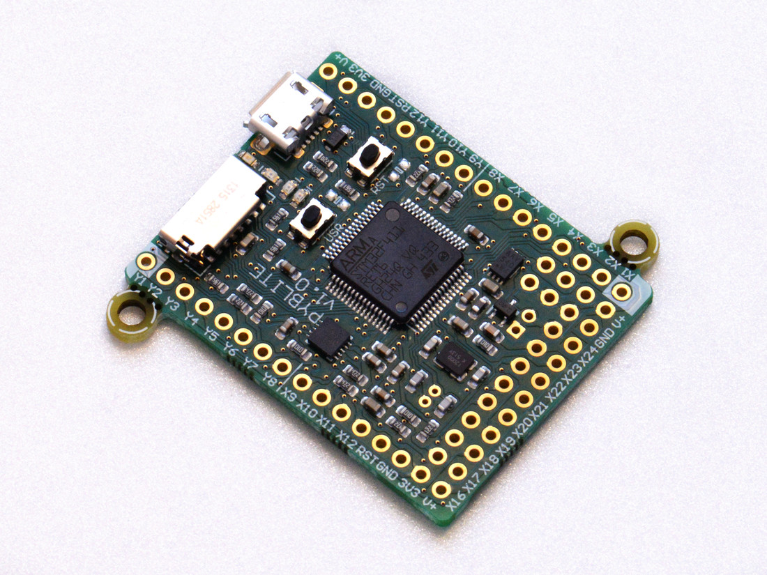MicroPython pyboard lite v1.0 with accelerometer